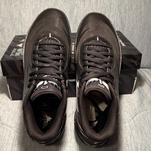 Men’s Puma MB.02 "Oreo" LaMelo Ball basketball sneakers in black and white. 10.5 - Picture 7 of 16